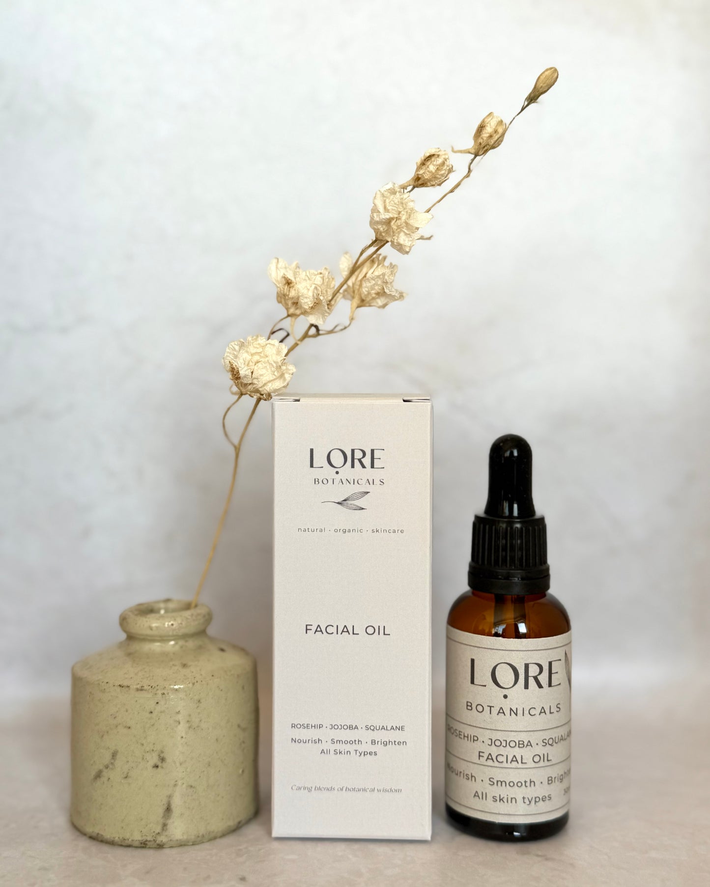 This incredible blend of skin loving oils is suitable for all skin types, working together to help reduce fine lines, restore radiance and brighten tired dull skin without clogging pores or leaving your skin feeling oily.