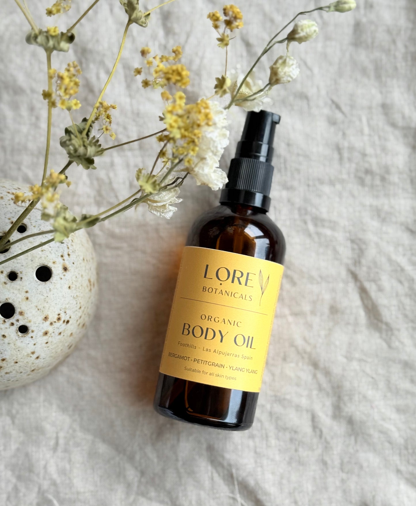 Inspired by the wild foothills of southern Europe, these blends have been lovingly formulated to transport the senses and nourish the body using only the finest ingredients.
This perfectly balanced fragrant, citrusy blend of 12 oils, including Rosehip, Apricot and Camelina, provide a light, quick to absorb body oil, that will leave your skin silky smooth and moisturised.
