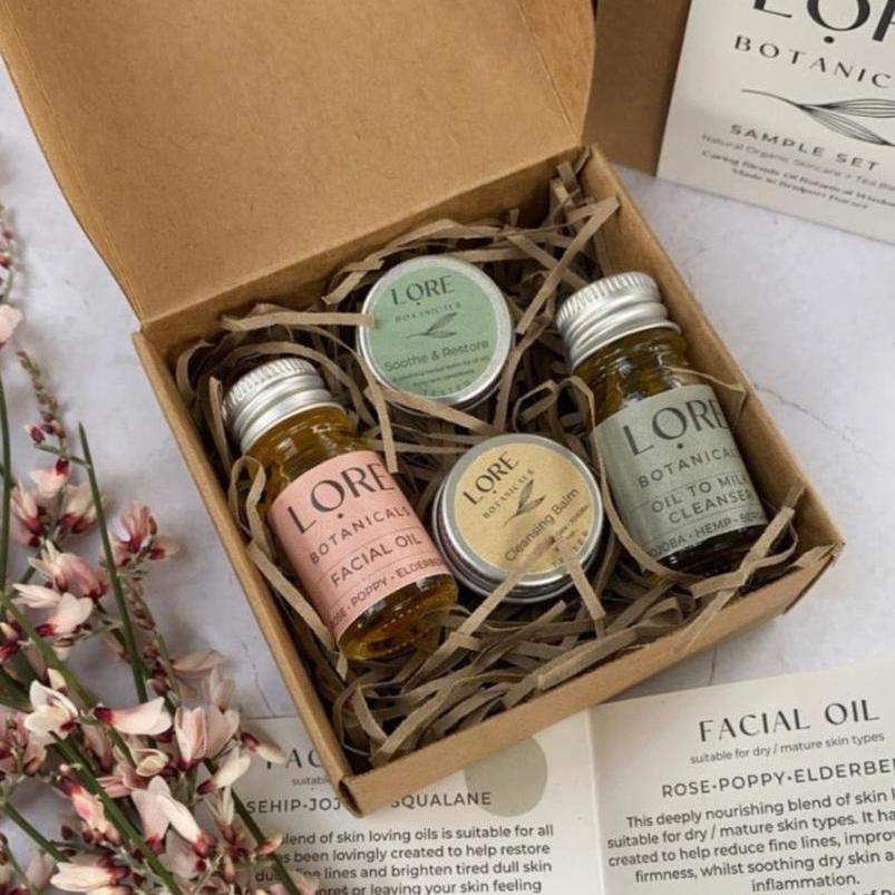 Pick and mix sample 'minis' gift set.

Choose 4 out of 7 of our nourishing skincare minis for this gorgeous set, which makes the perfect travel companion, gift or to sample some of our product range.
