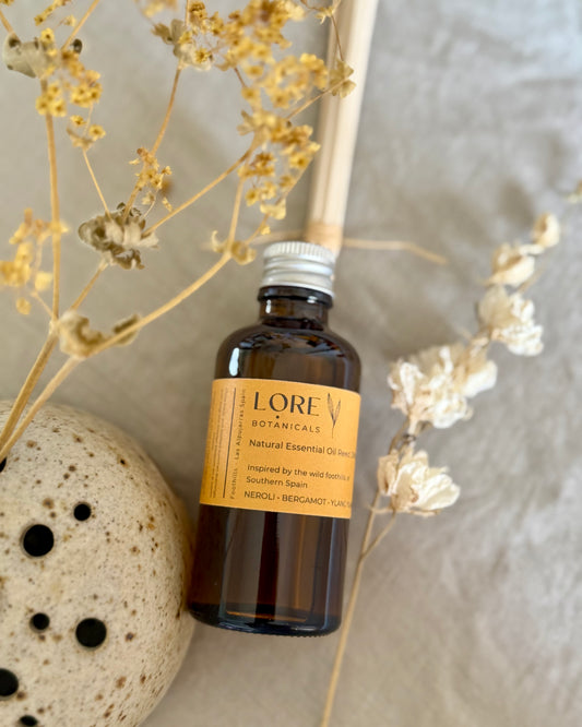 Inspired by the wild foothills of southern Europe, this essential oil reed diffuser blend has been lovingly formulated to transport the senses to the Andalusian hills of Las Alpujarras, Spain.

Think hazy sun soaked summer evenings with fragrant orange blossom on a warm breeze.

Main scent profile:  Neroli / Bergamot / Ylang Ylang  Citrus - Fragrant - Uplifting