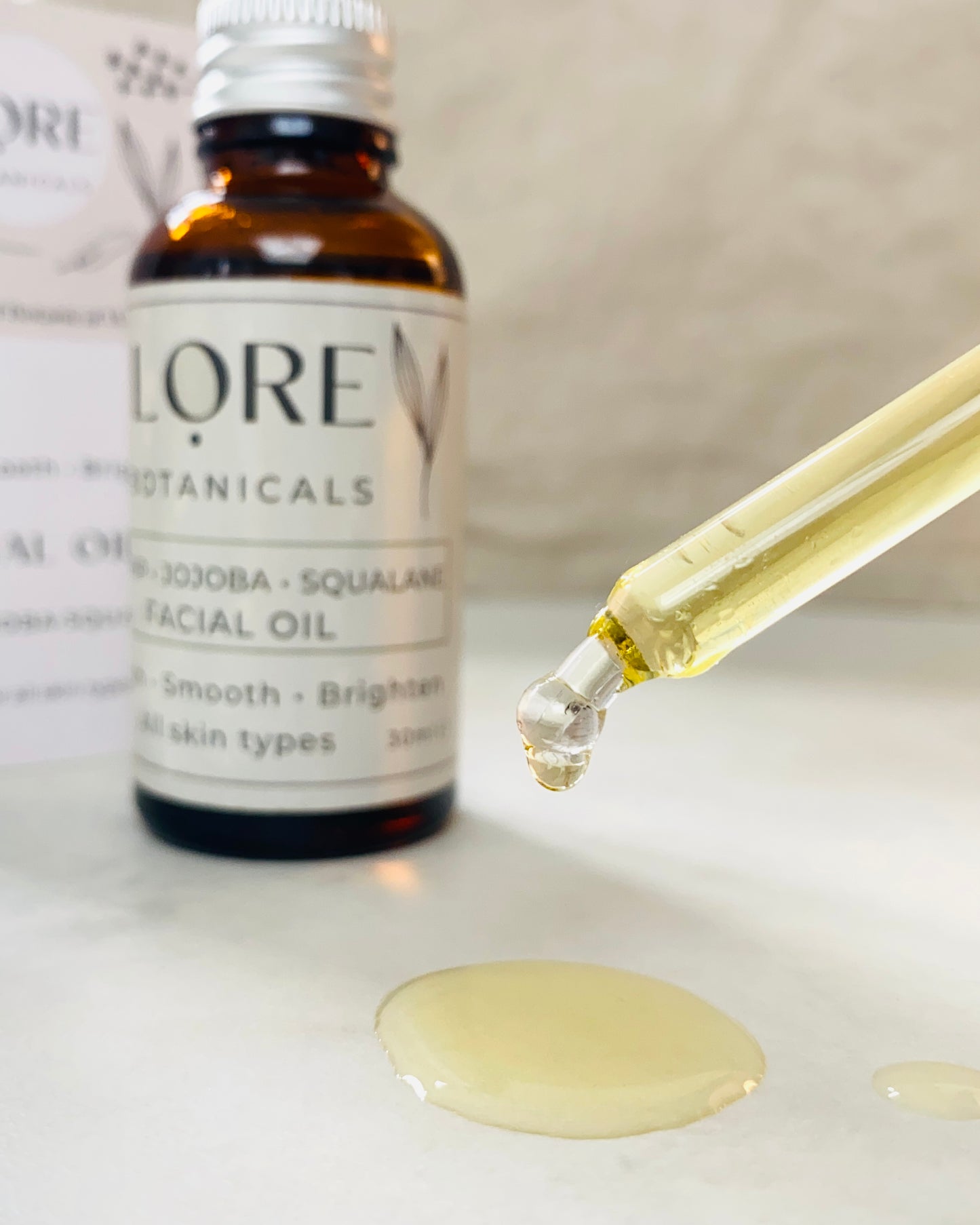 Rosehip Jojoba & squalane natural organic facial oil. Natural skincare made in Dorset UK. Natural beauty products. Facil oil glass bottle with pipette